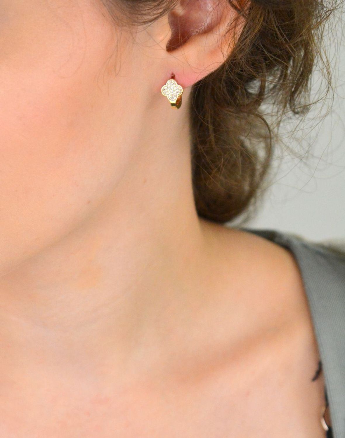 Złote kolczyki z cyrkoniami w kształcie kwiatu – angielskie zapięcie  14K  KL_8757A_585.jpg